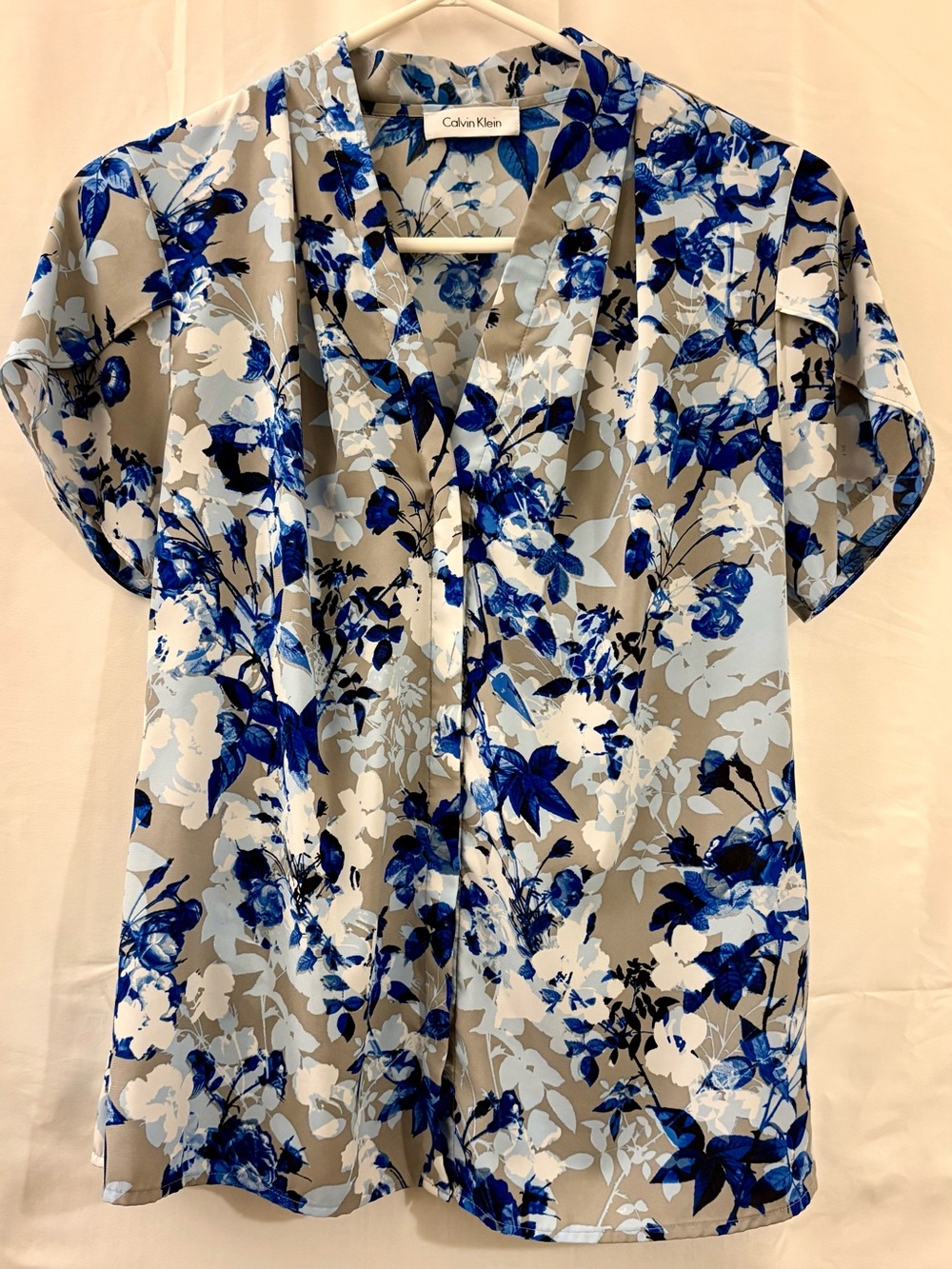 Calvin Klein Blue & Gray Floral V-Neck Women’s Top
